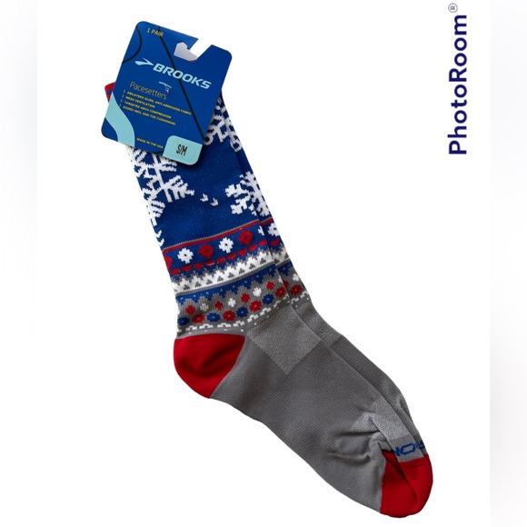 Brooks Accessories Nwt Brooks Arch Support Socks Poshmark